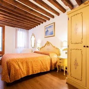 Ca' Pinelli Venedig